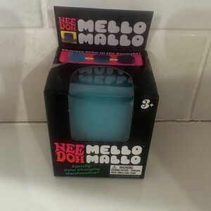 Needoh Color-Changing Marshmallow Toy — Blue